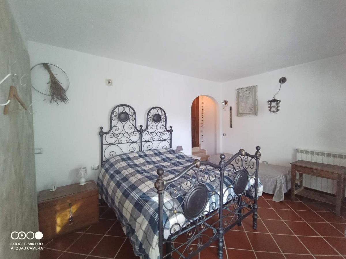 B&B Sopra Il Borgo Finale Ligure Exterior foto