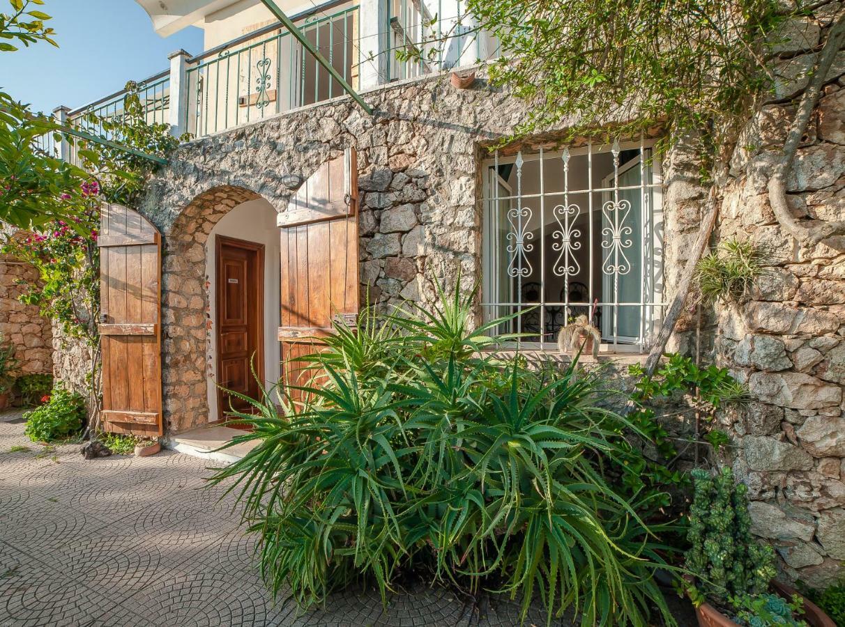 B&B Sopra Il Borgo Finale Ligure Exterior foto