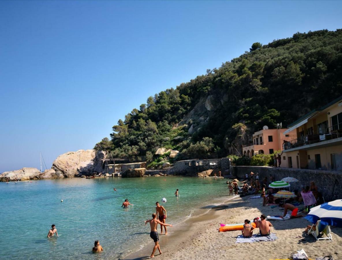 B&B Sopra Il Borgo Finale Ligure Exterior foto